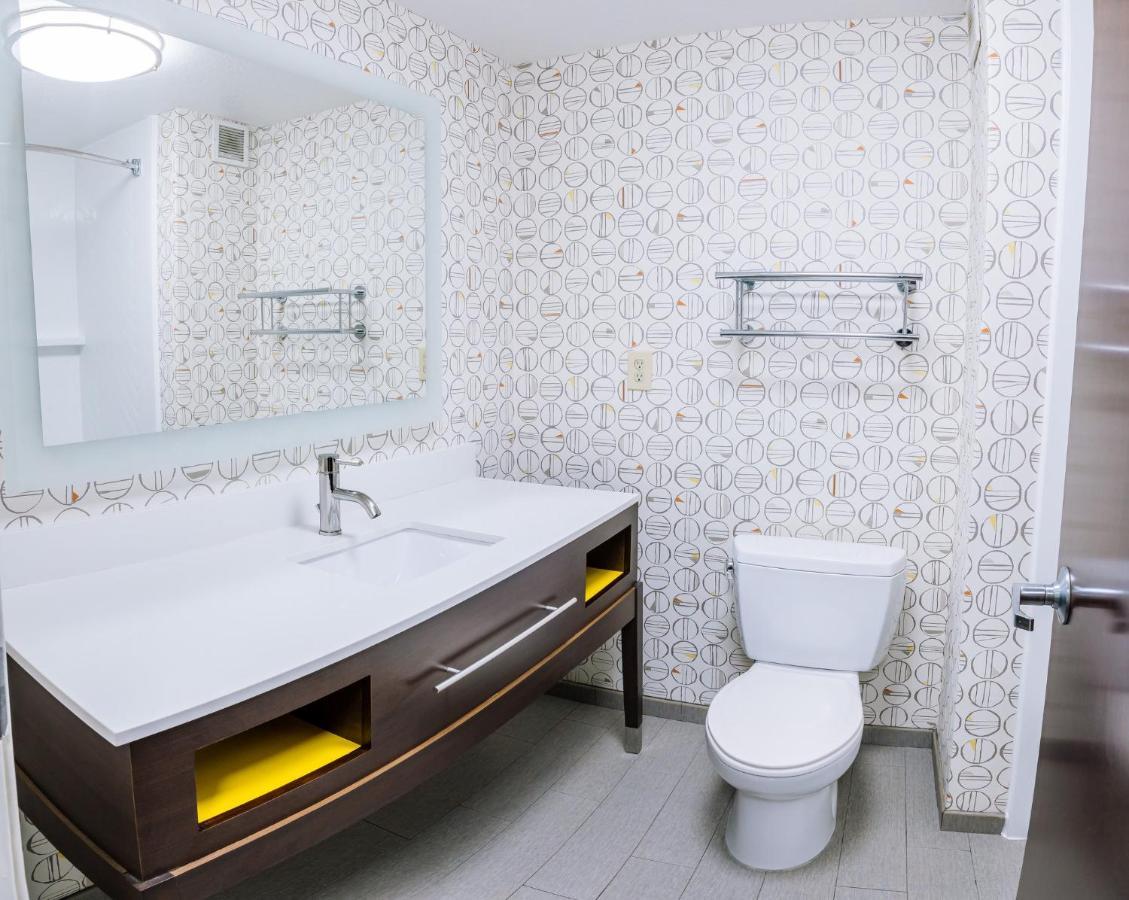Holiday Inn Hotel & Suites Stockbridge-Atlanta I-75 By Ihg Exteriör bild