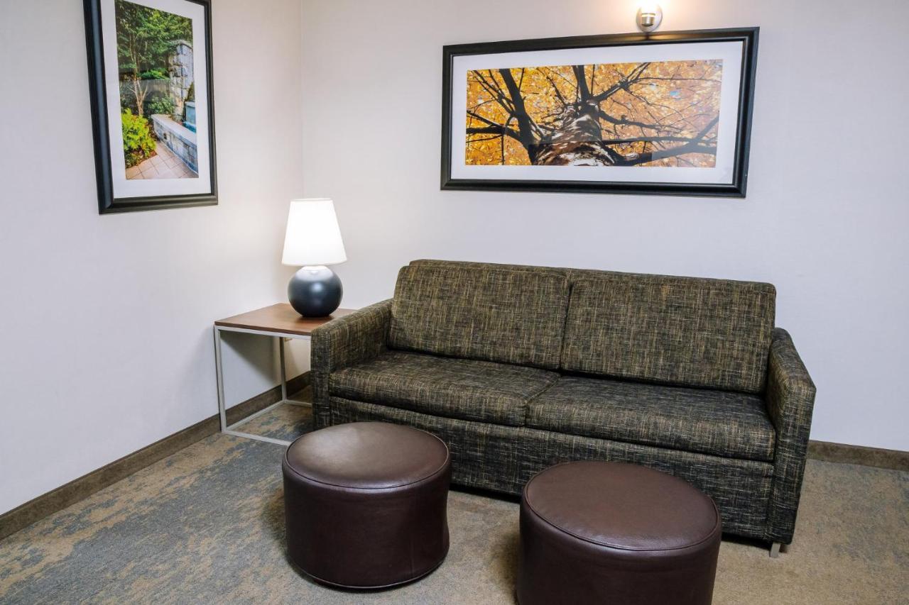Holiday Inn Hotel & Suites Stockbridge-Atlanta I-75 By Ihg Exteriör bild