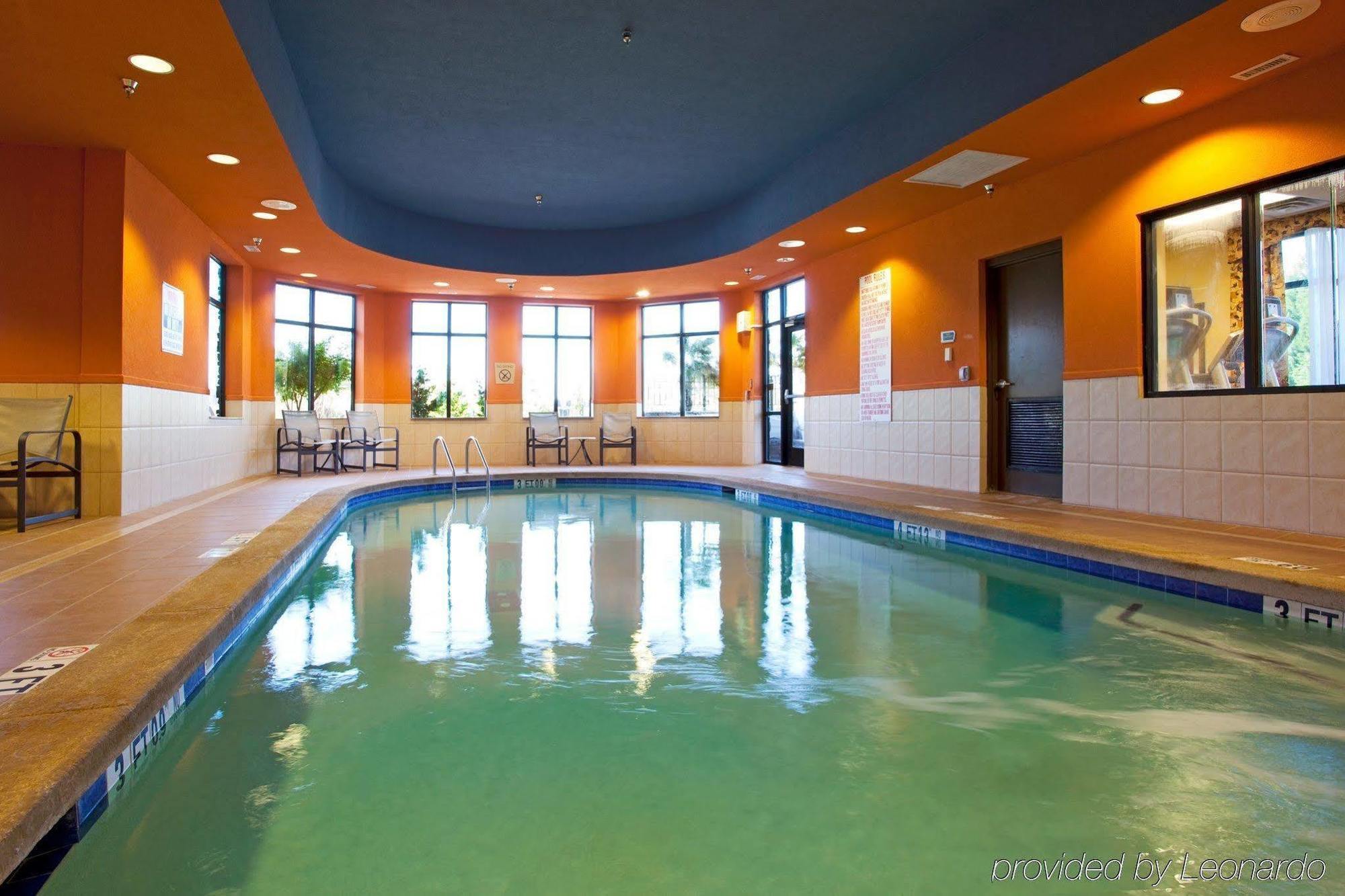 Holiday Inn Hotel & Suites Stockbridge-Atlanta I-75 By Ihg Exteriör bild